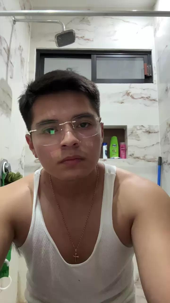 AOGE1 on Cam4 