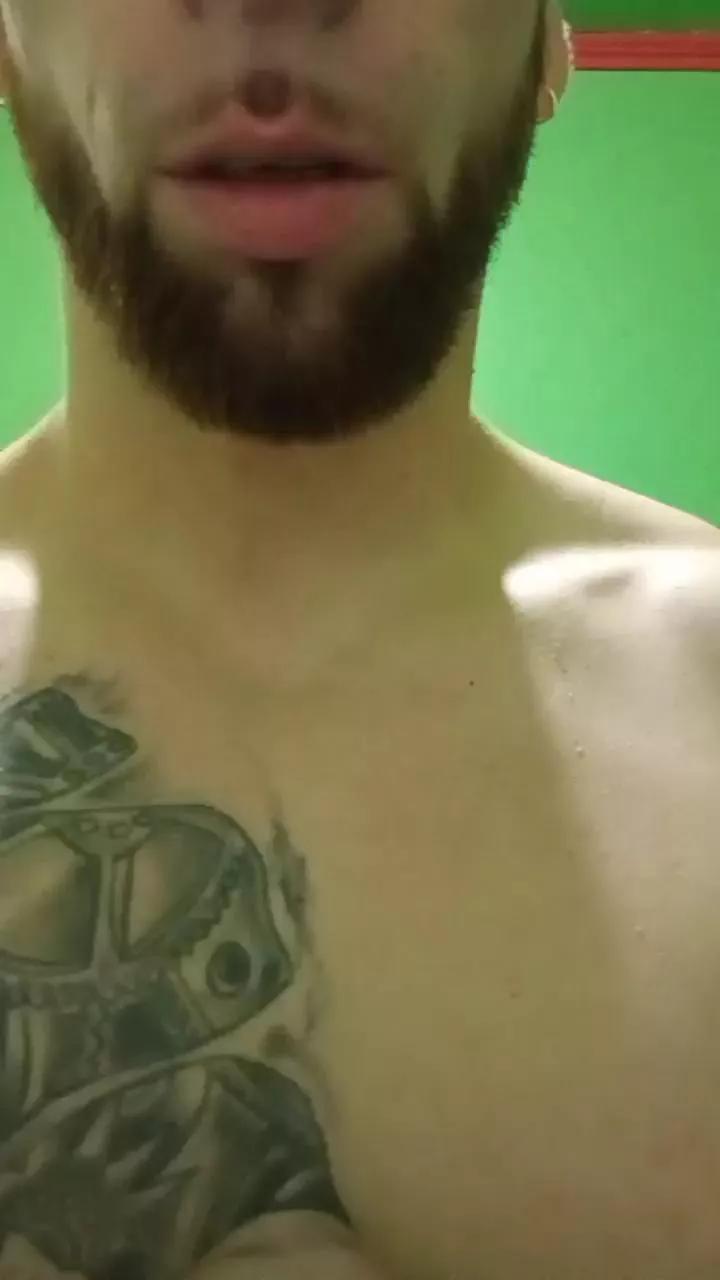 aplakadorlinguz on Cam4 
