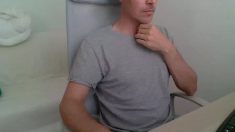 Offline aragon99 on Cam4