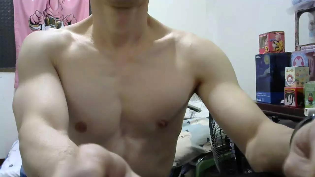 bbq322 on Cam4 