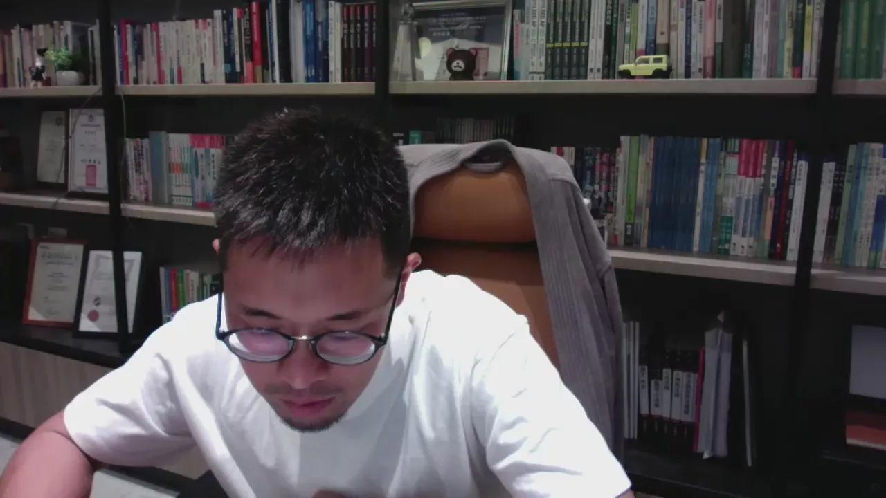 bearhan1 on Cam4 