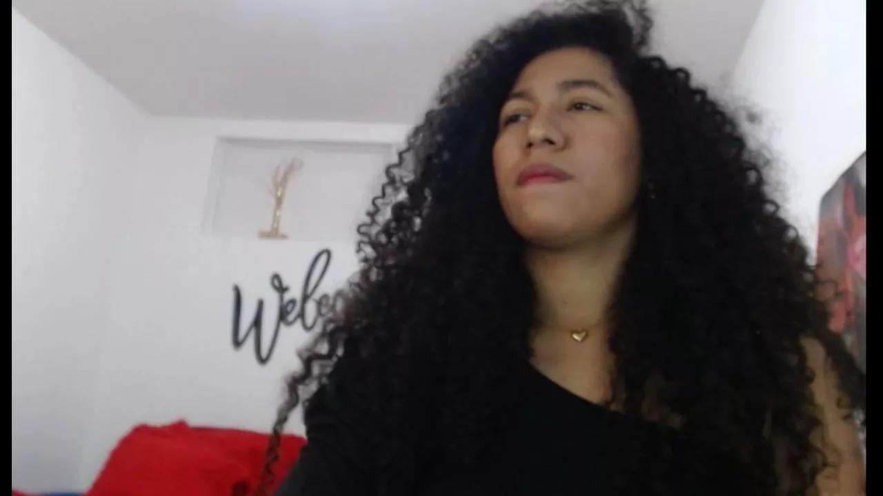 Bellacrespa on Cam4 