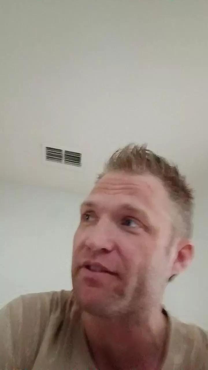 BelowDeck1 on Cam4 