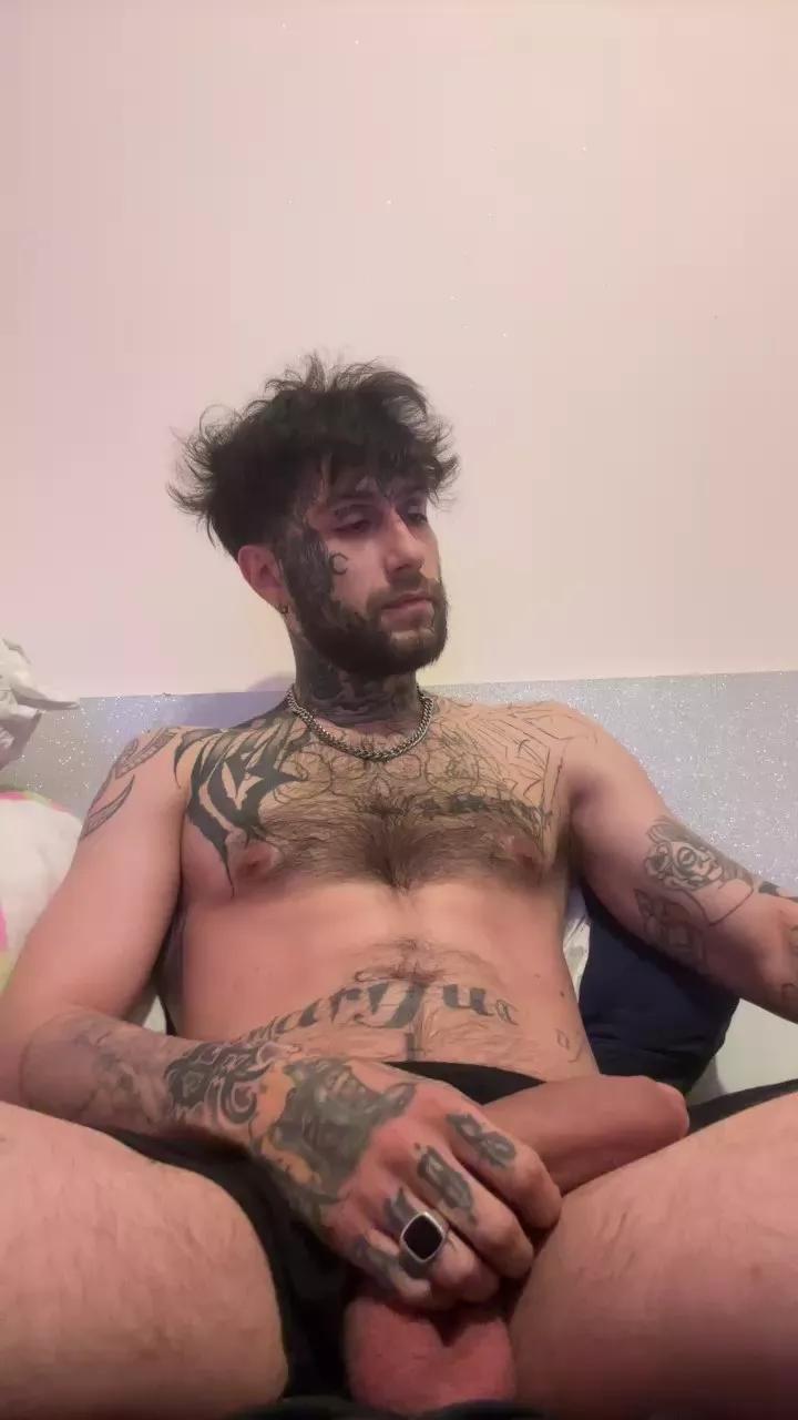 BigProfit95 on Cam4 