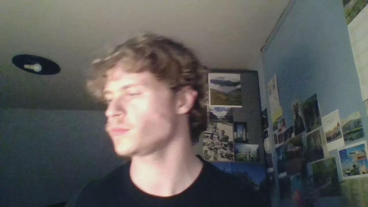 blondyguyyy on Cam4 