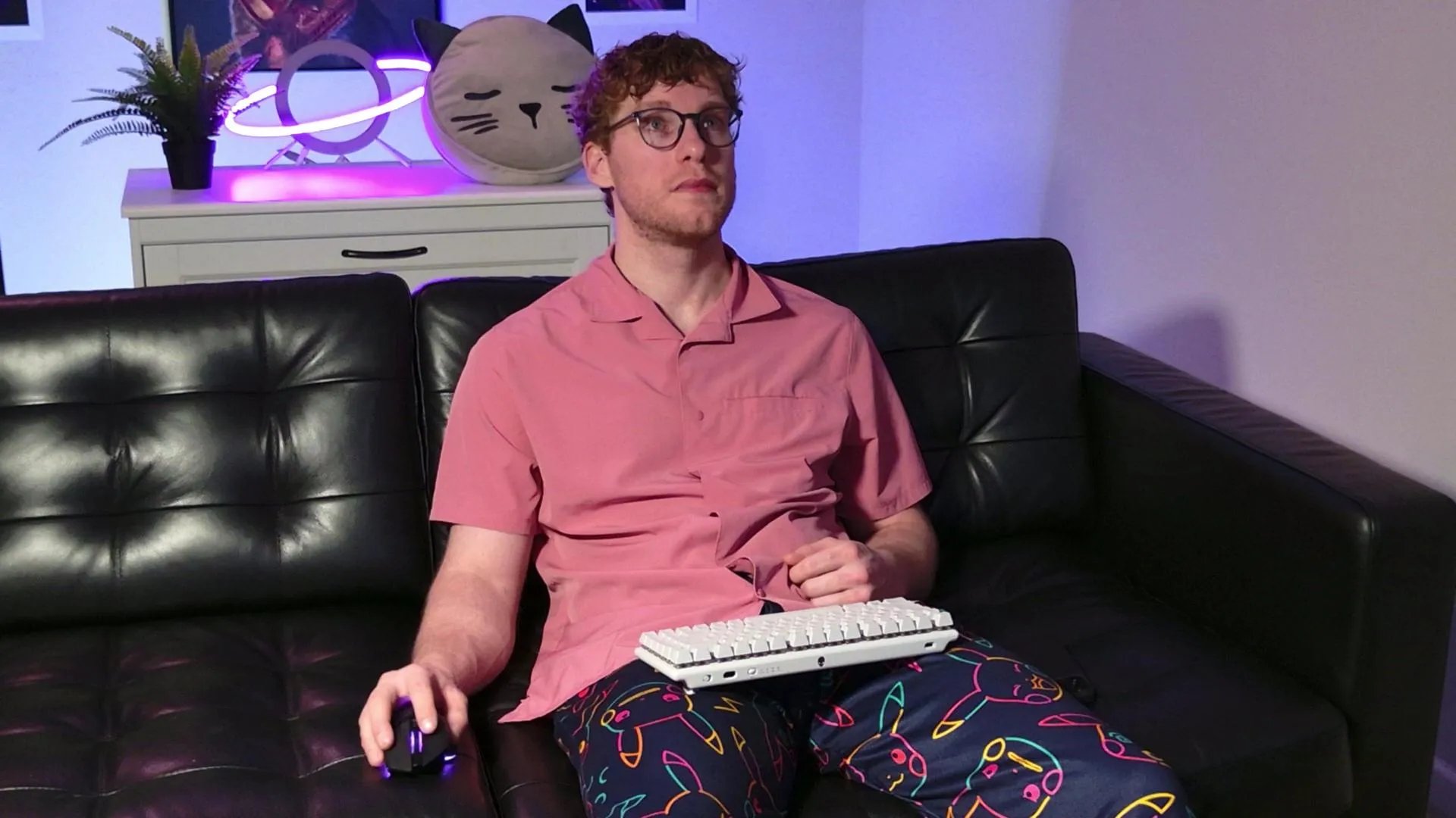 Offline BlueEyedTallGuy on Cam4