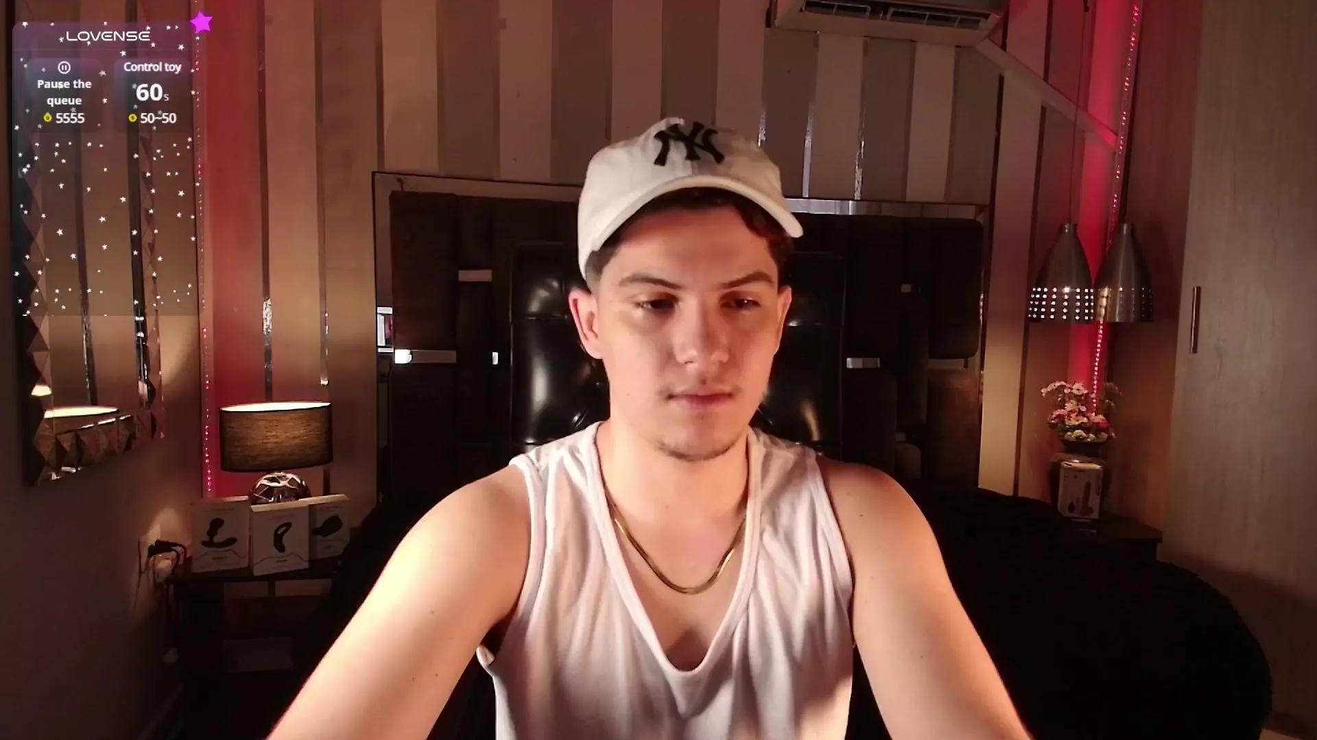 Brat__ on Cam4 