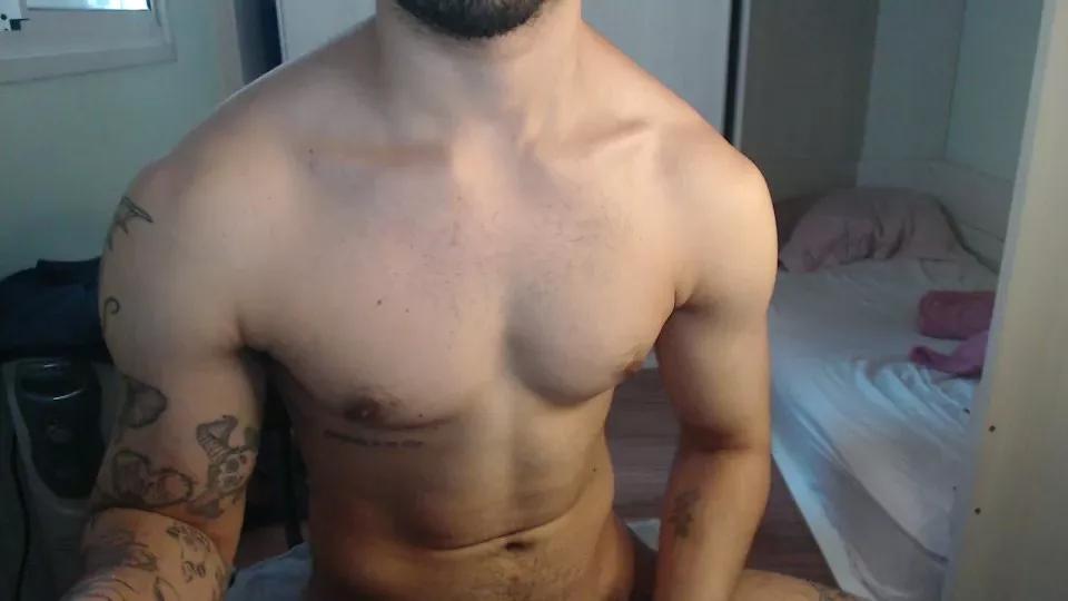 brazilianjapa2 on Cam4 