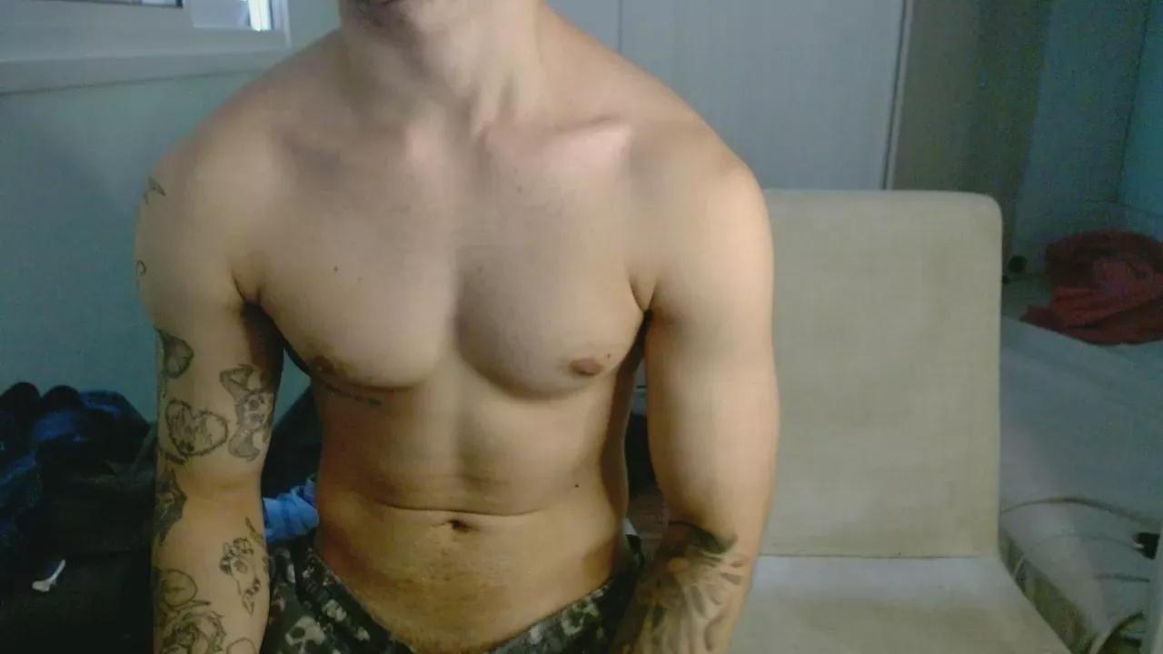 brazilianjapa2 on Cam4 