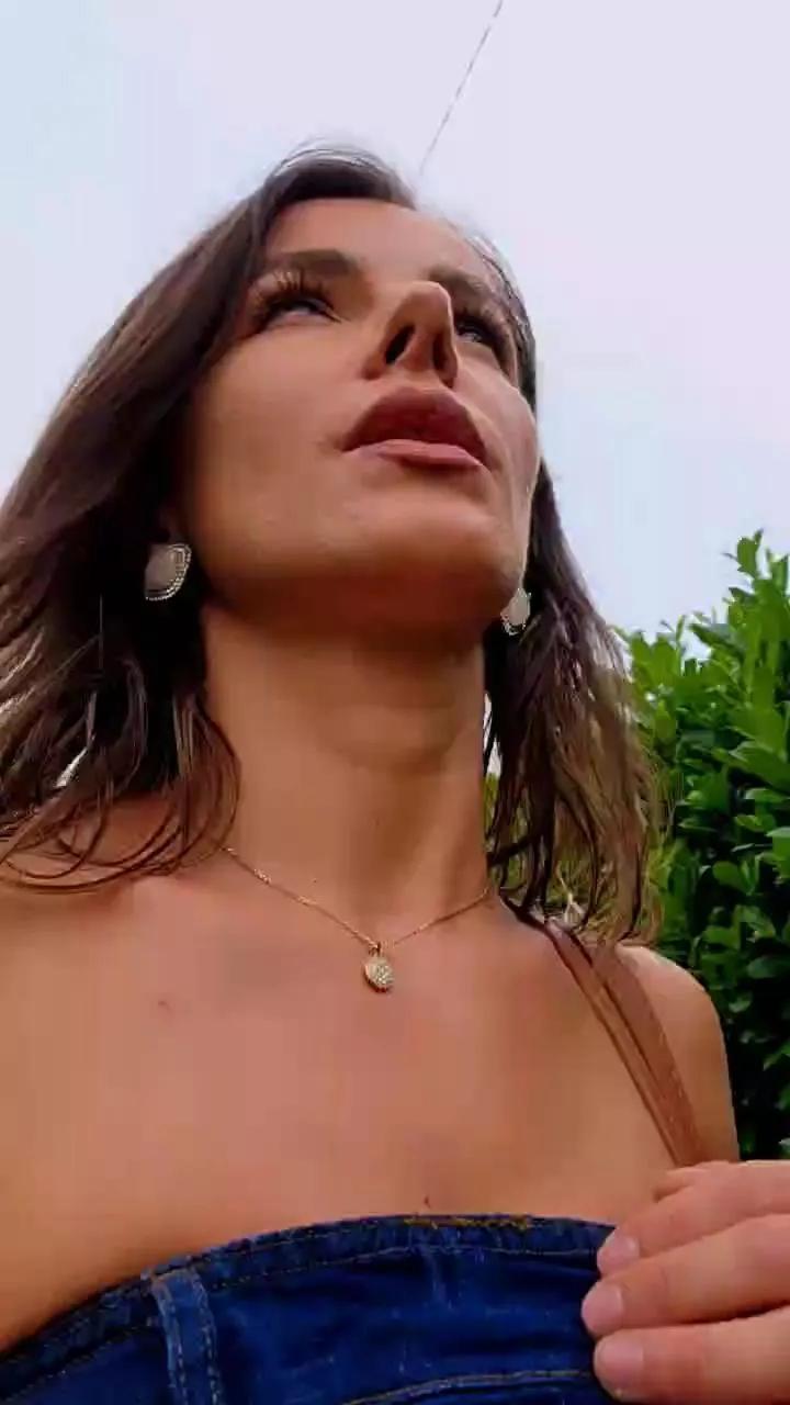 bunny_vic on Cam4 