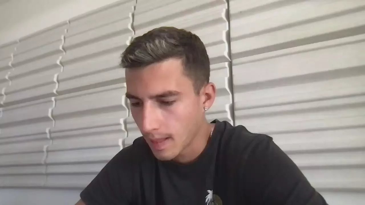 Offline C3king1 on Cam4