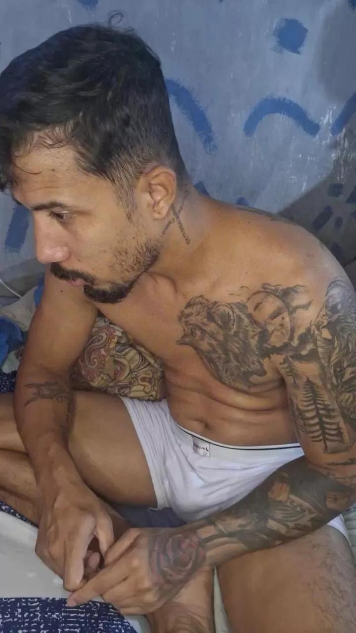 Chilenohh on Cam4 