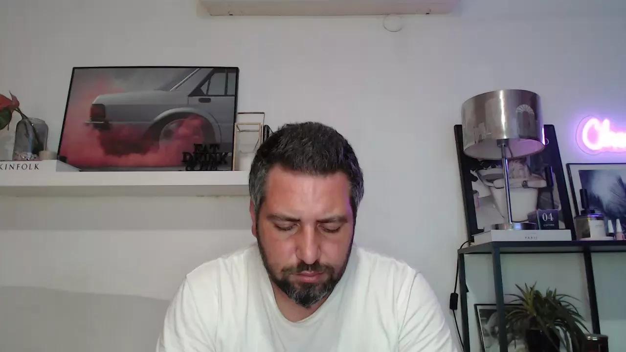 ColdRevengee on Cam4 
