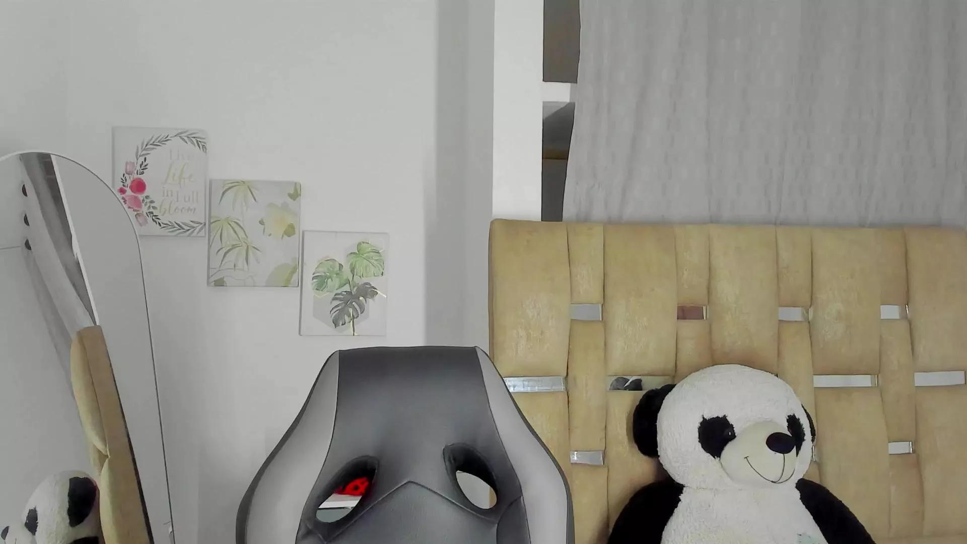 CristalFigueroa on Cam4 