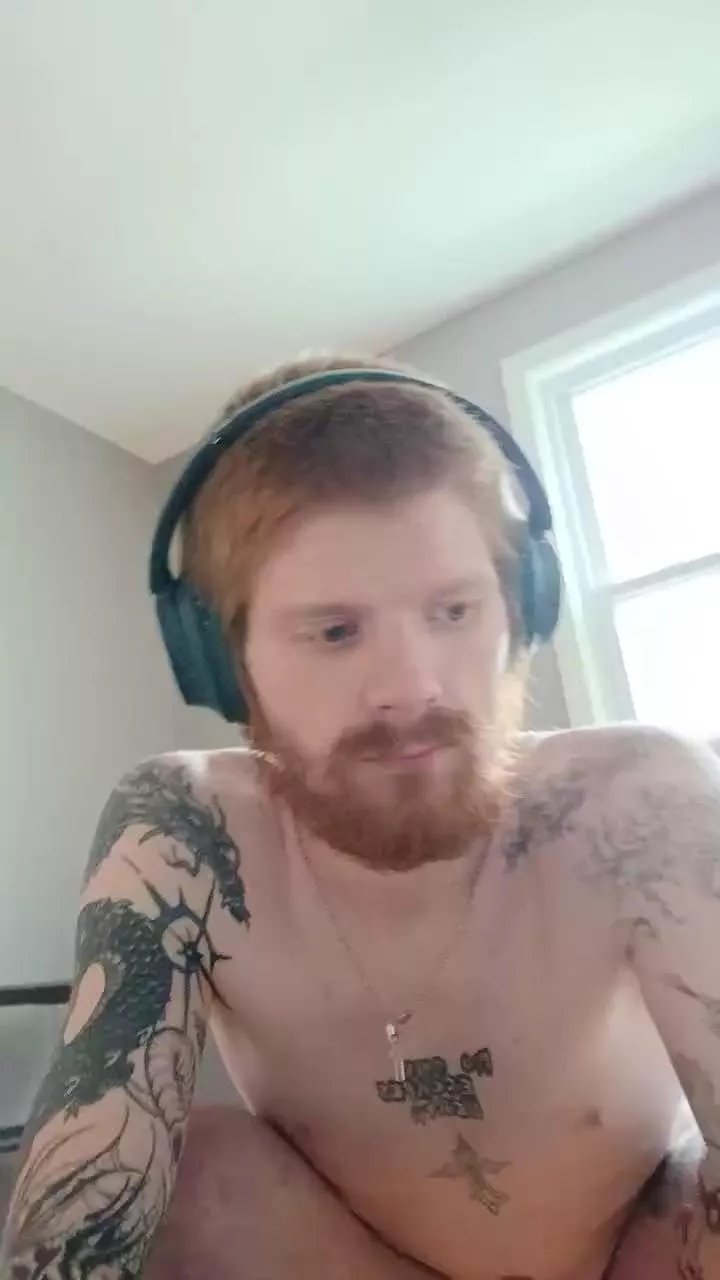 Offline D_BOOK on Cam4