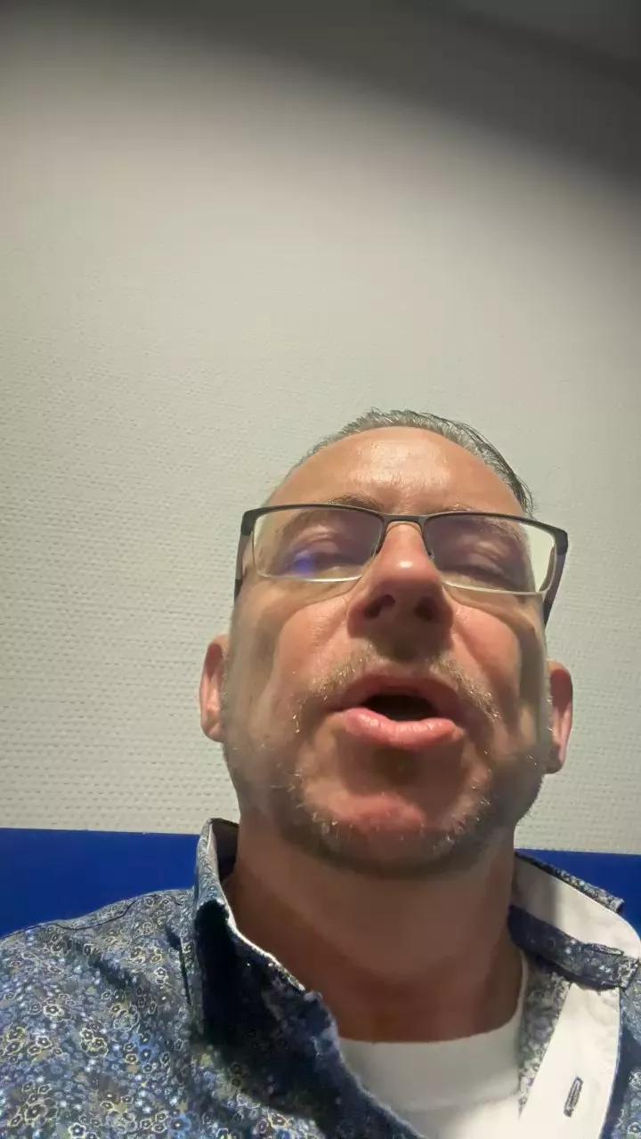 DaveBraun on Cam4 