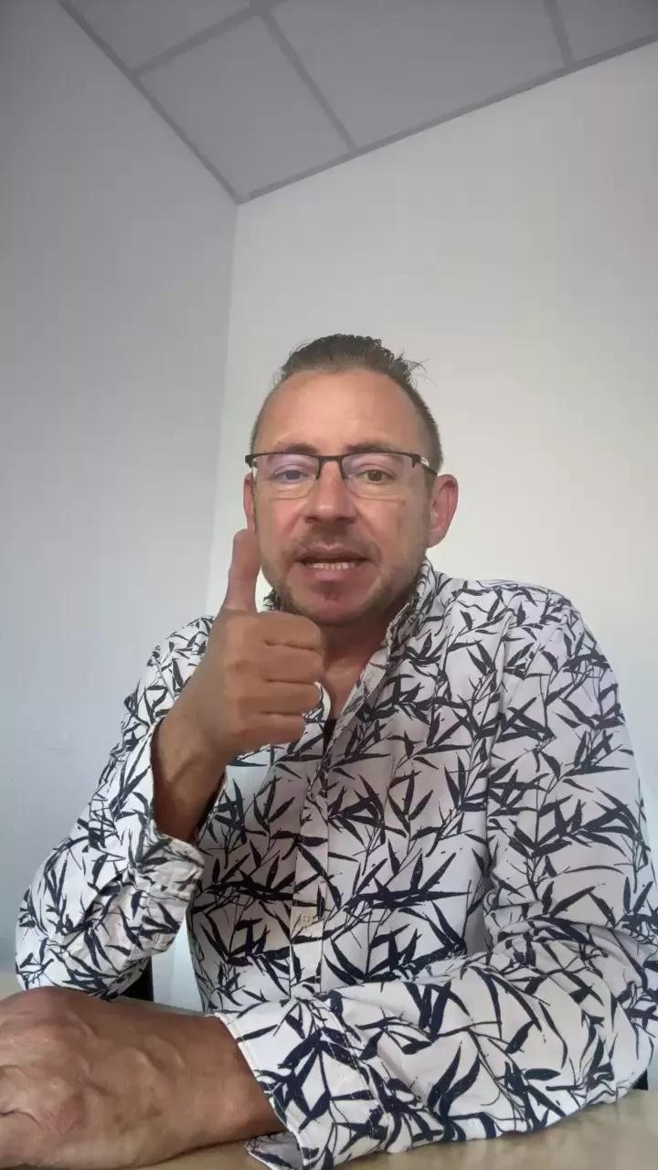 DaveBraun on Cam4 