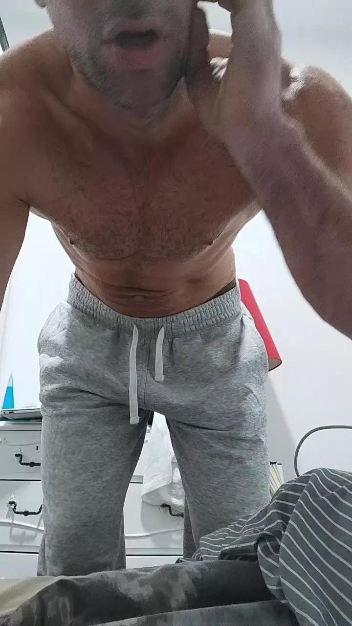 DAVIDBIGKOCK on Cam4 