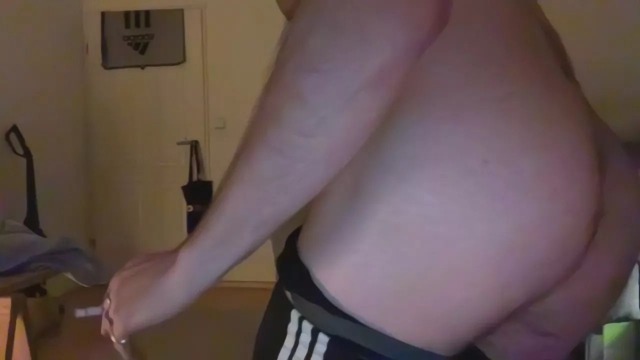 Offline DESEXHOME on Cam4