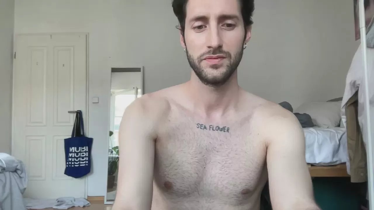 Offline DESEXHOME on Cam4