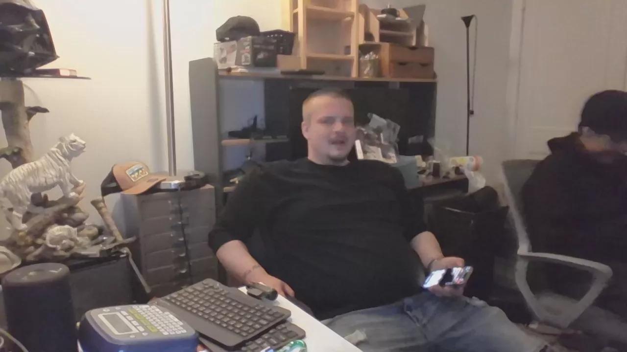 Dmarchetta on Cam4 