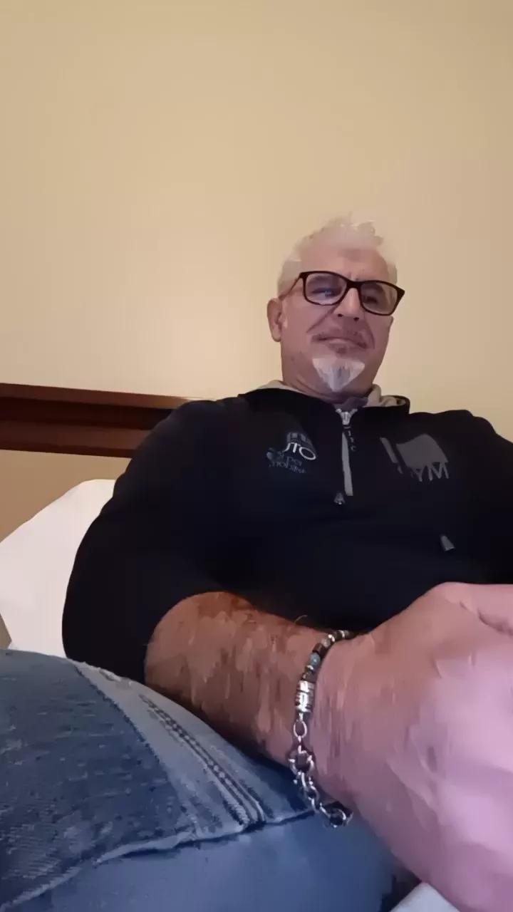 donopiacere on Cam4 