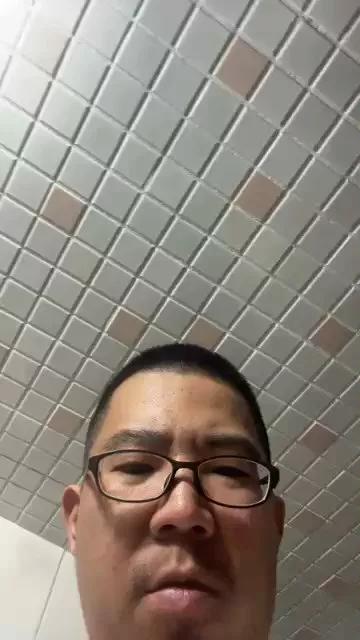 Edgemebear69 on Cam4 