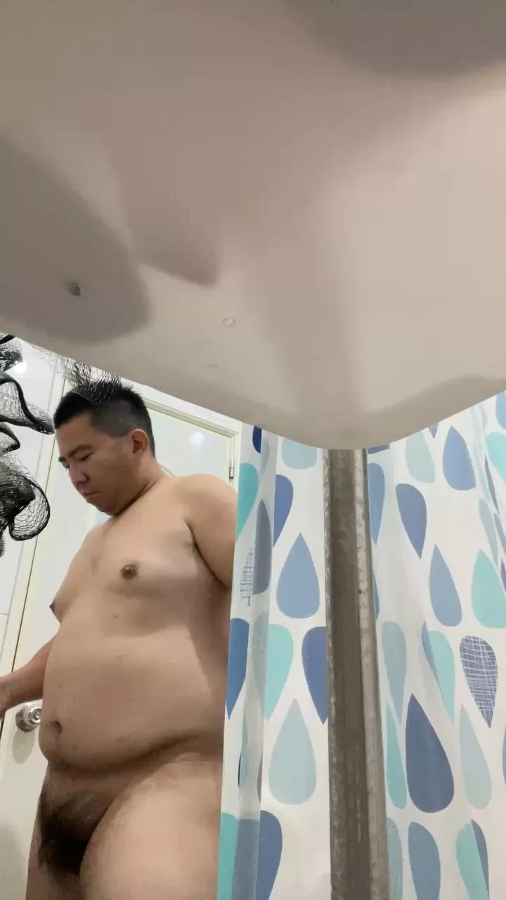 Edgemebear69 on Cam4 