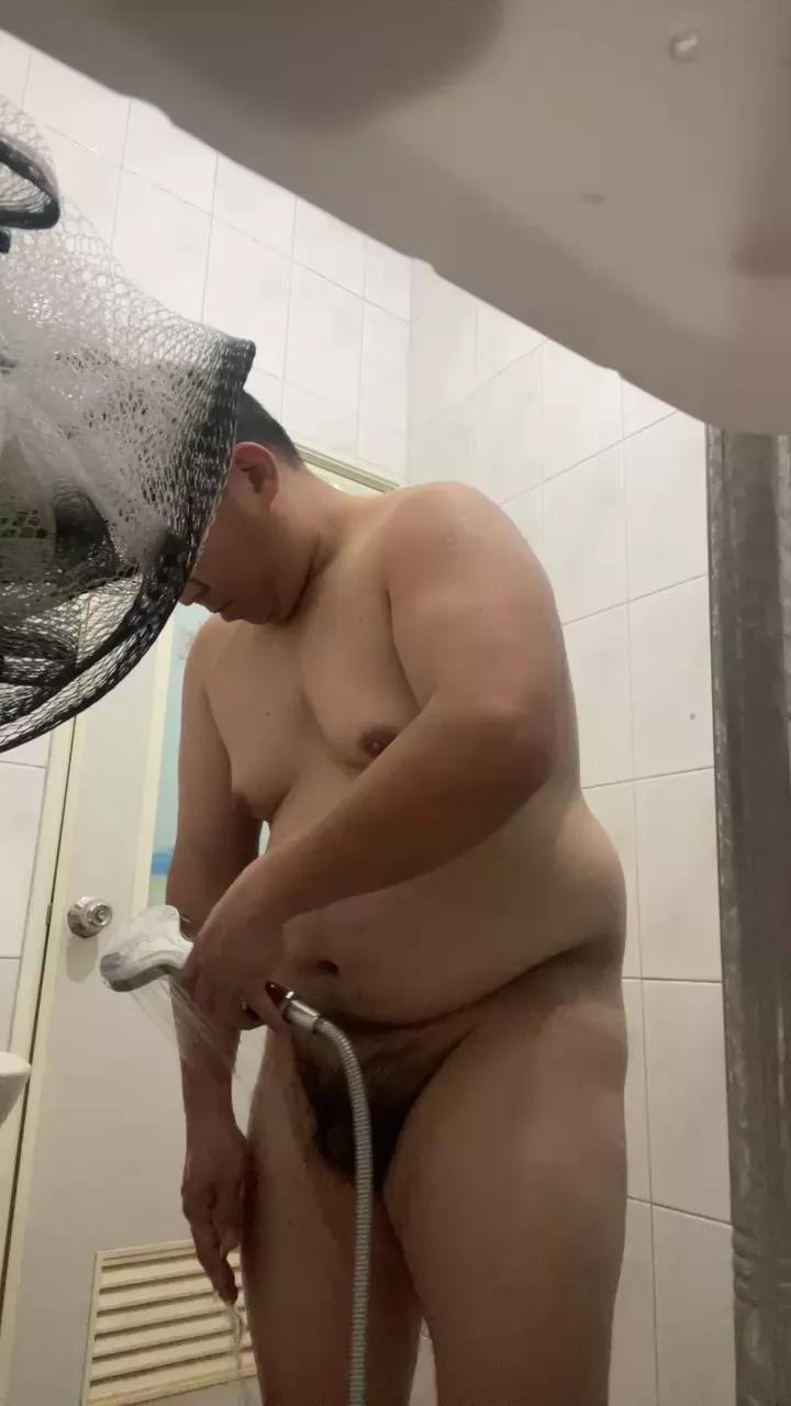 Edgemebear69 on Cam4 
