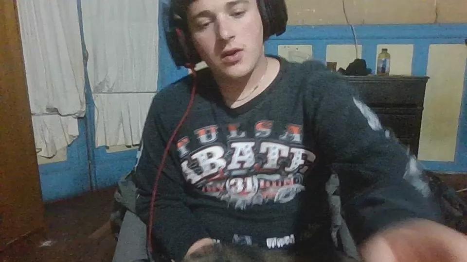 elfrutass on Cam4 