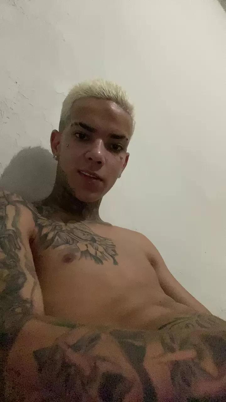 Eookevin on Cam4 