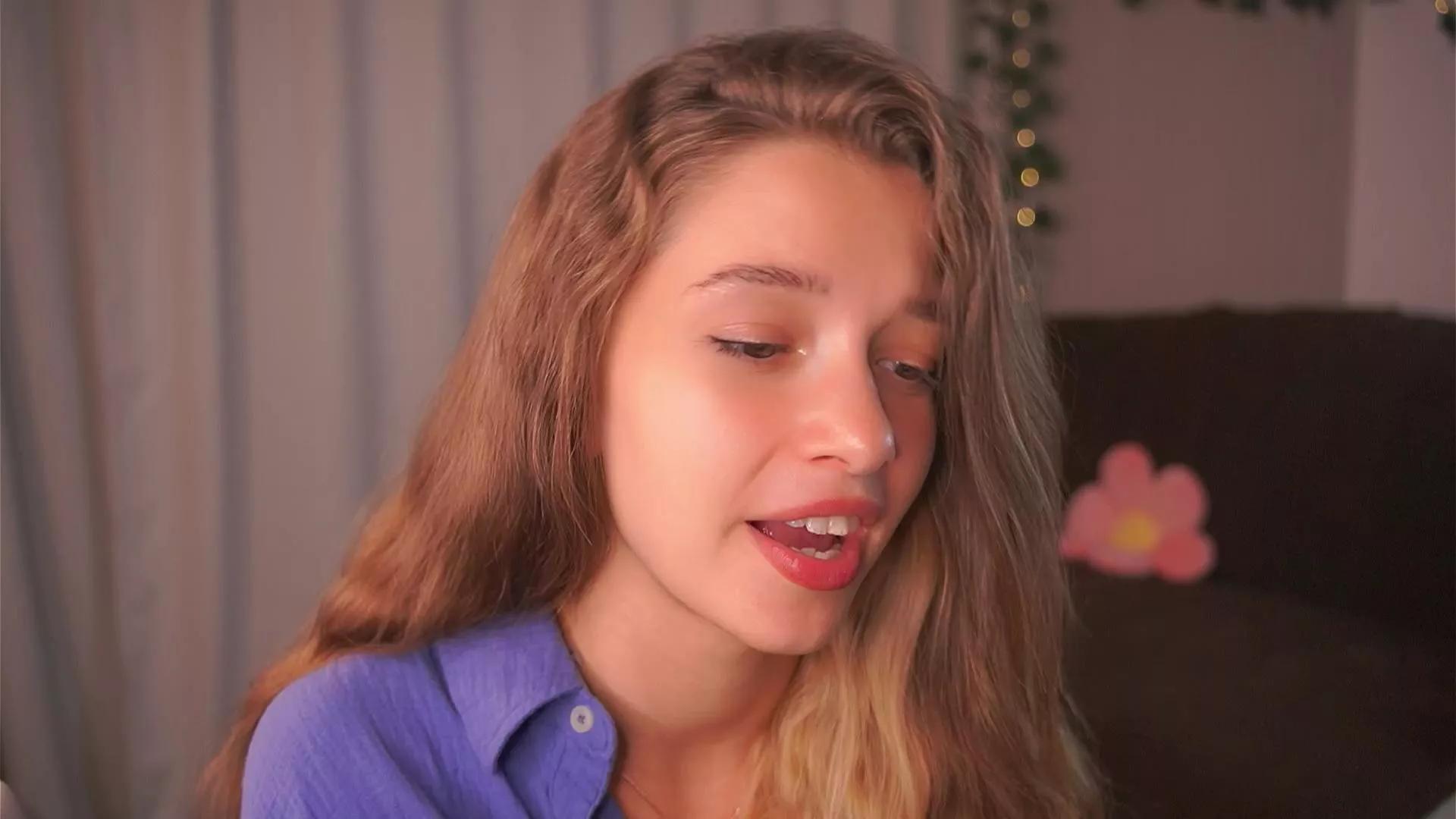 ErleneHarding on Cam4 