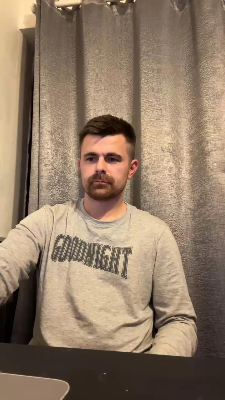 Eveningfun93 on Cam4 