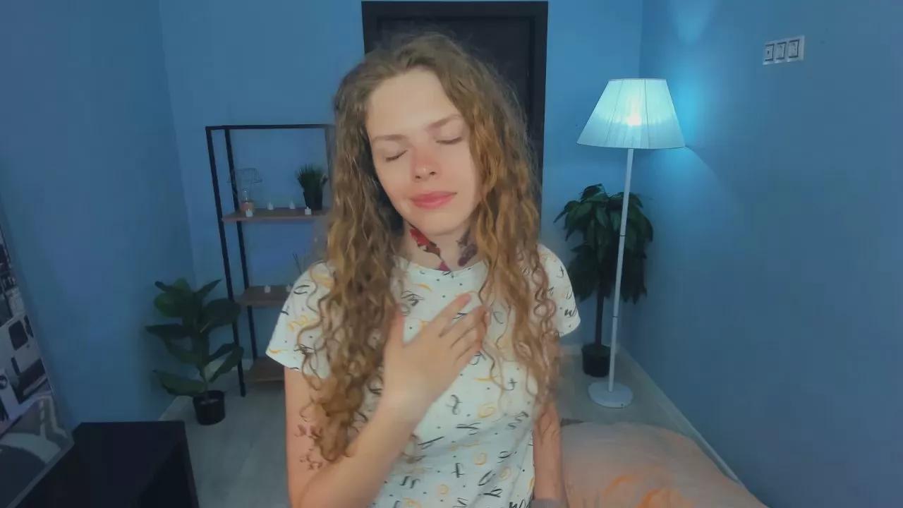 FalineCleverley on Cam4 