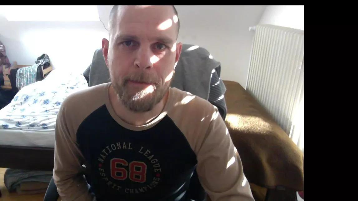 fischer2561 on Cam4 