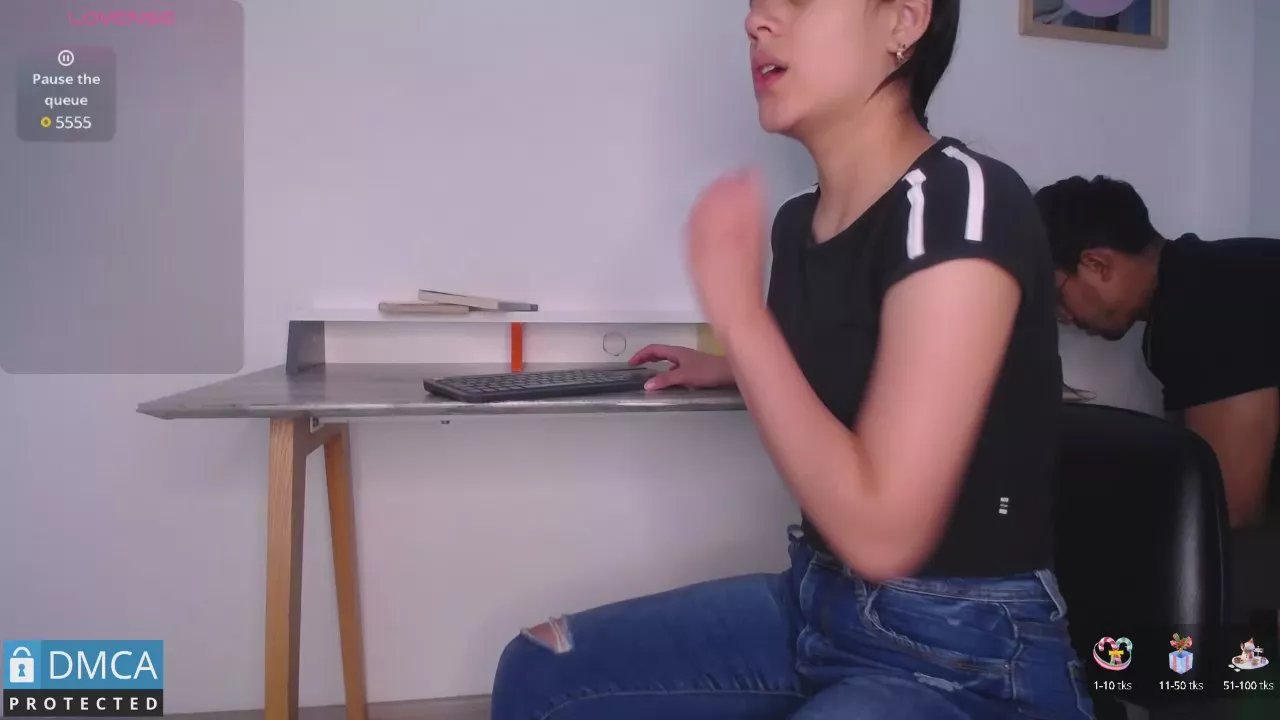 Offline floriamyjazmin on Cam4