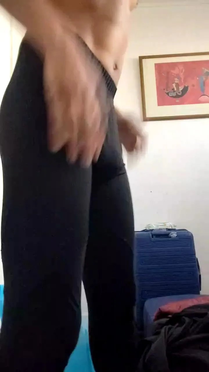 Offline Francopolo23xxl on Cam4