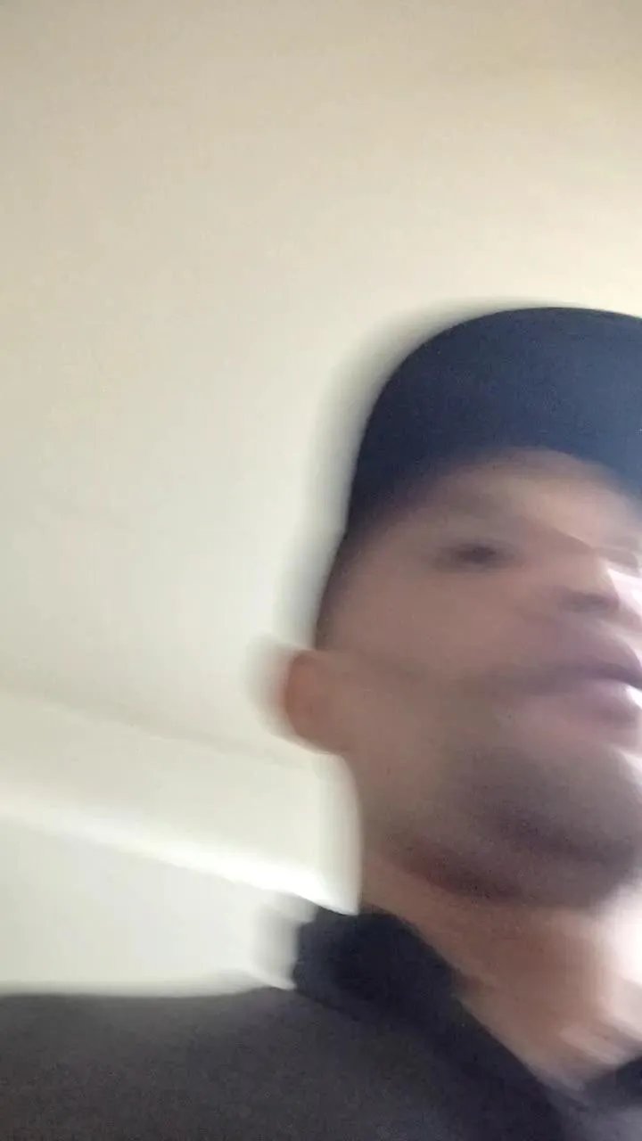 Offline Francopolo23xxl on Cam4