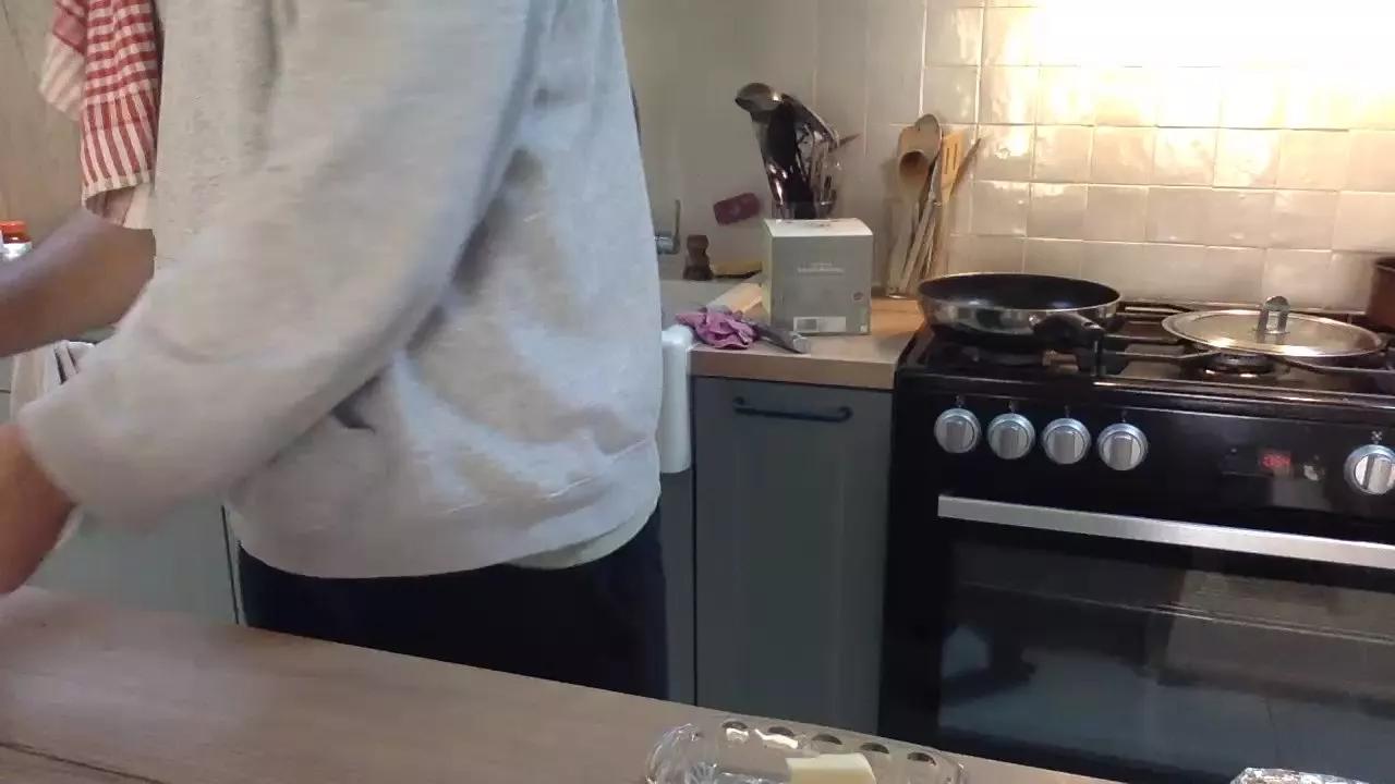 frenchcookerhot on Cam4 