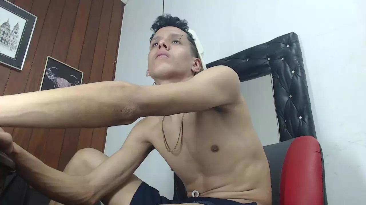 GaboReyes on Cam4 