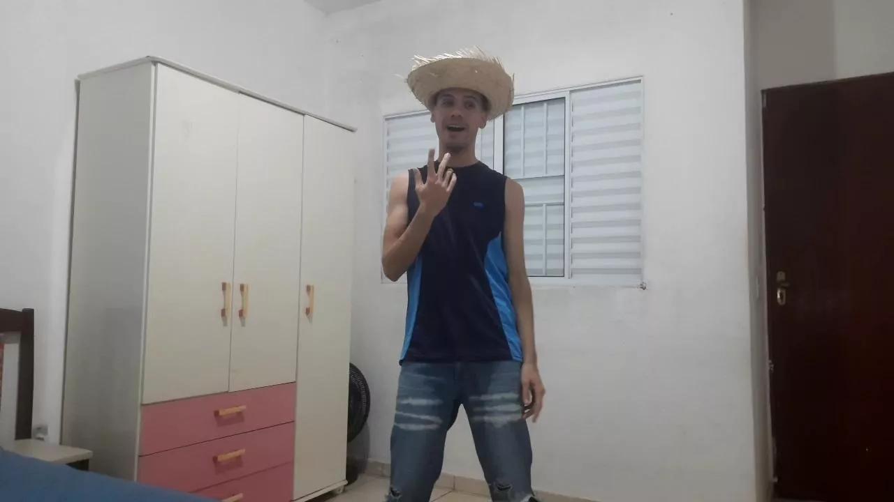 Gabriel_vale98 on Cam4 