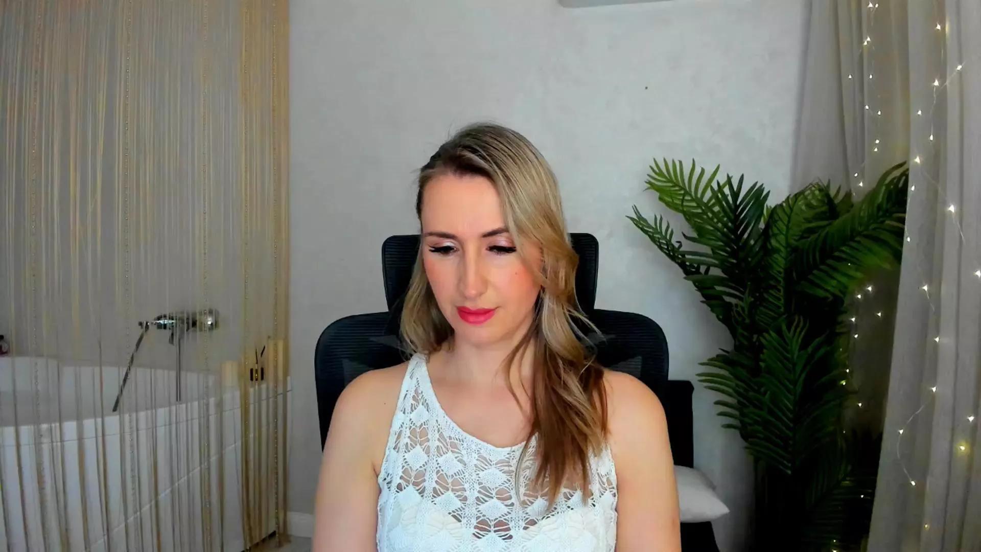 GentleFlowe on Cam4 