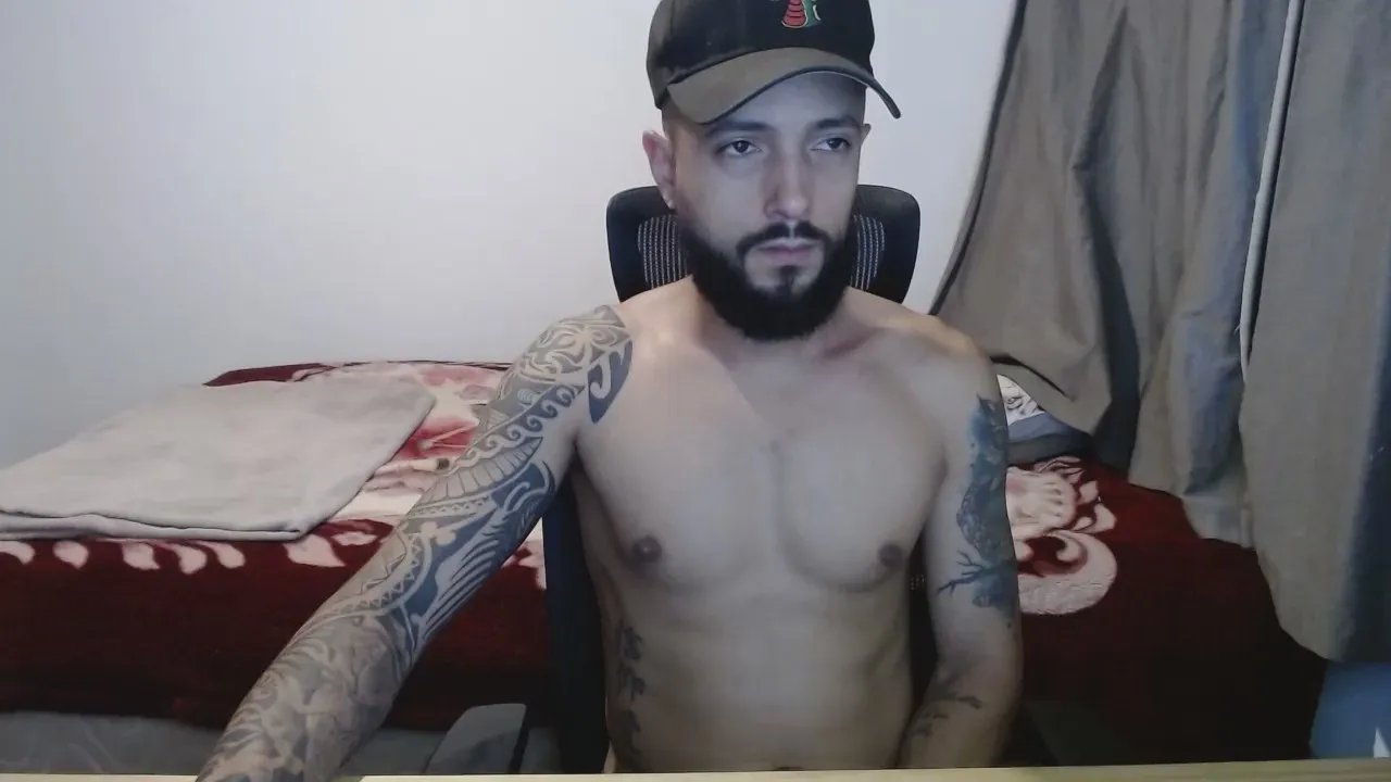 Offline ghusantos30 on Cam4