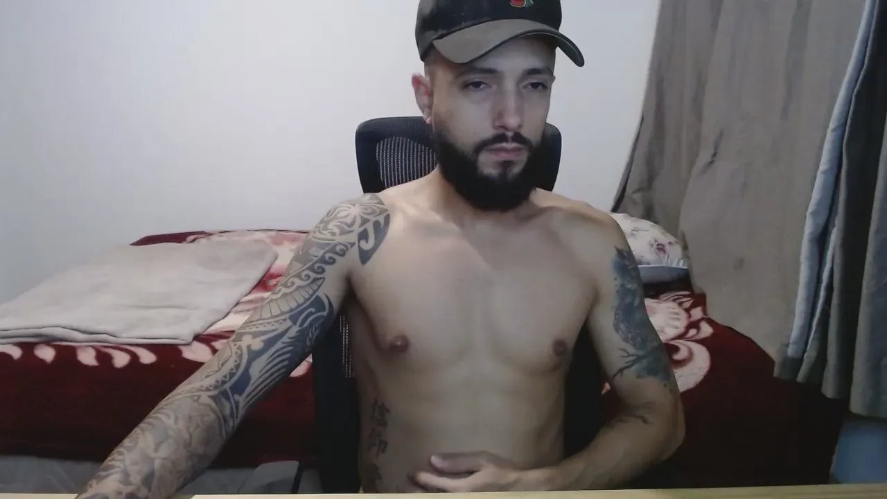 Offline ghusantos30 on Cam4