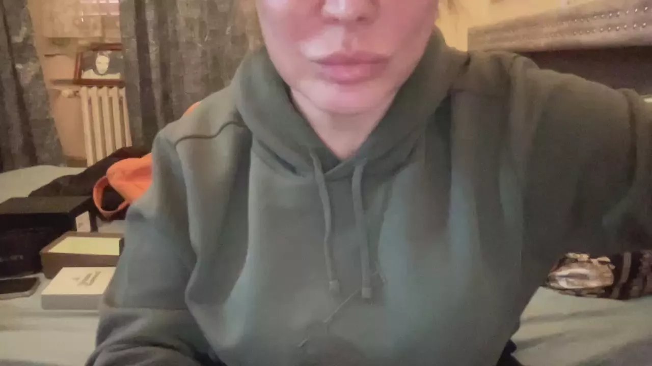 Offline ginevracam4 on Cam4