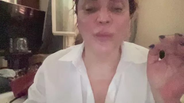 Offline ginevracam4 on Cam4