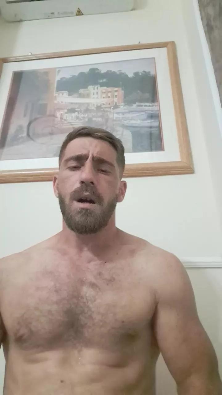 Giochicchio46 on Cam4 