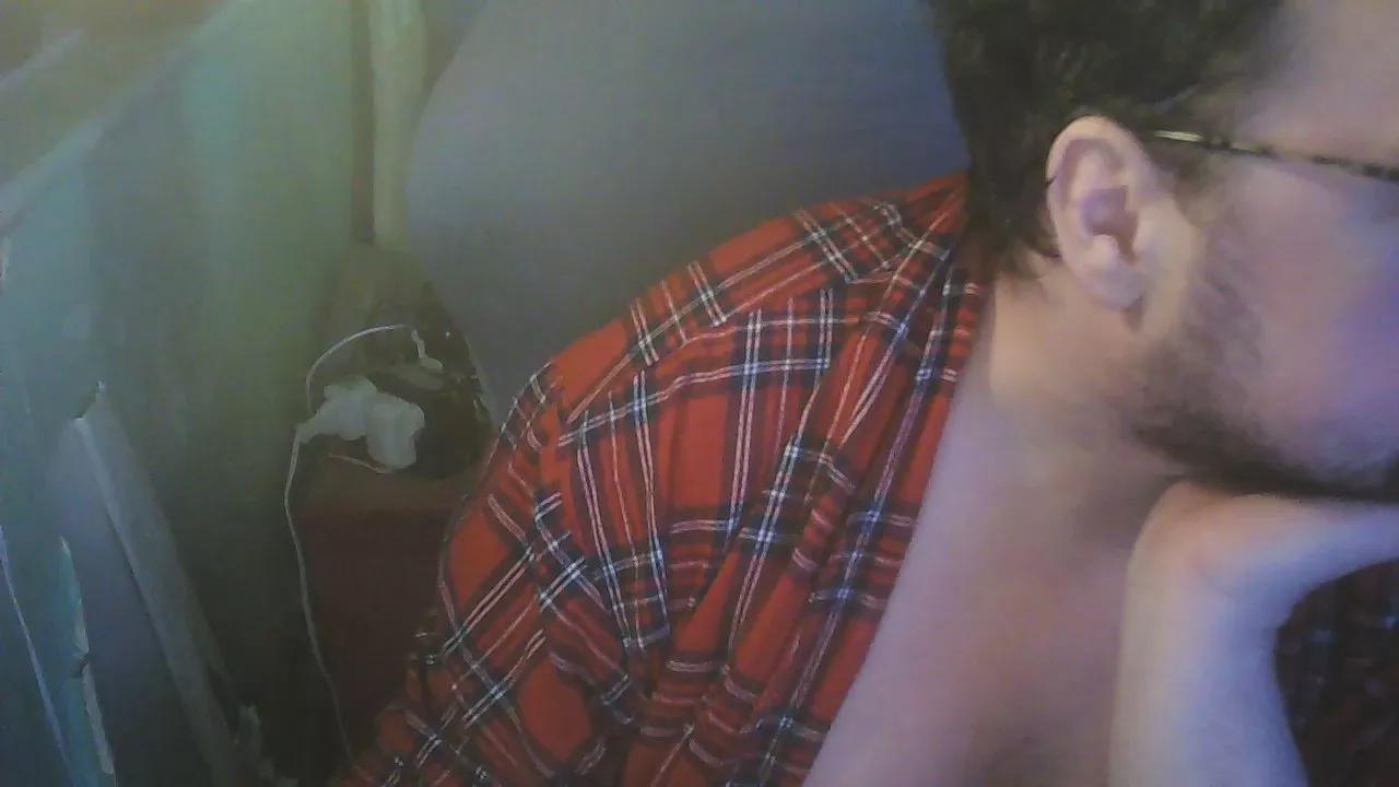 Gizmondo328 on Cam4 