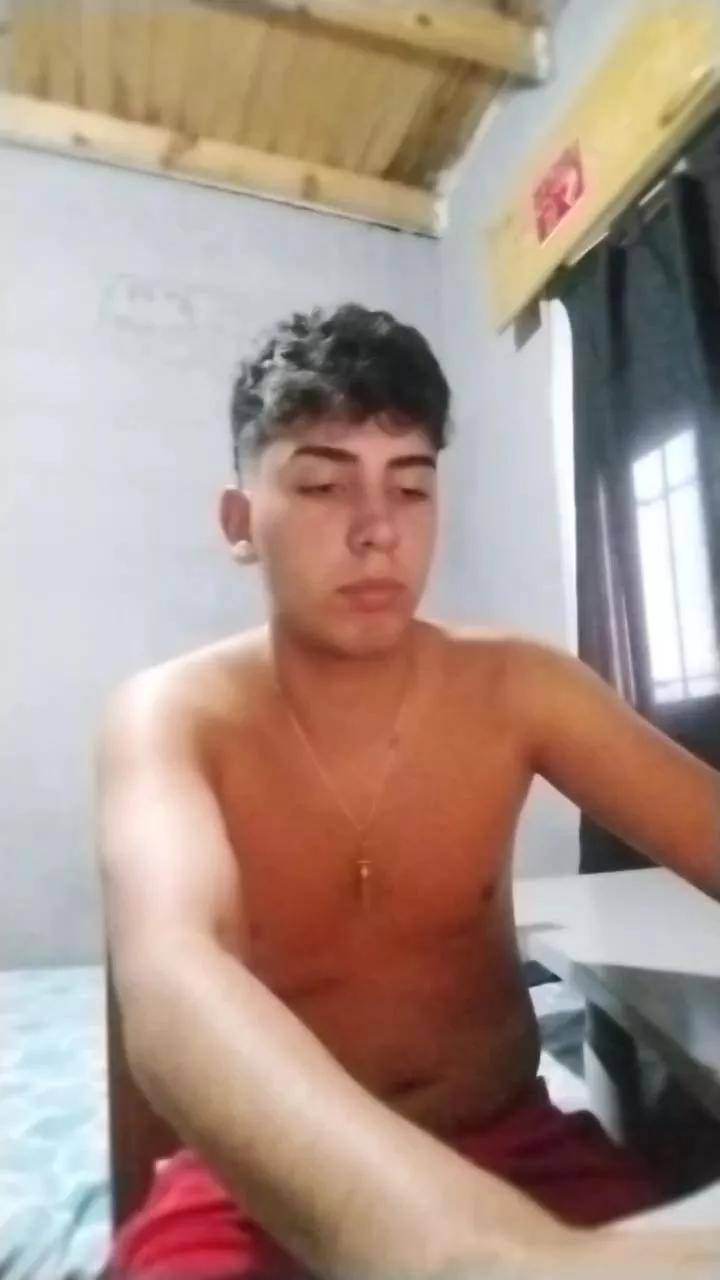 grossofy on Cam4 