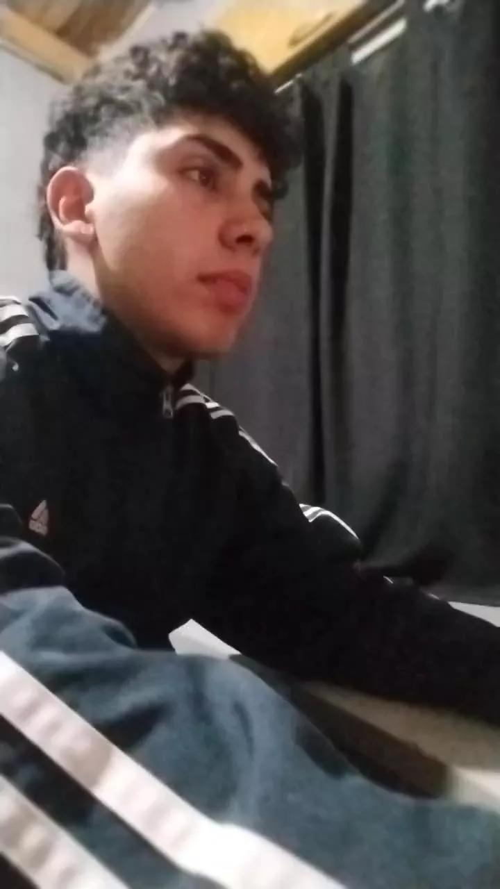 grossofy on Cam4 